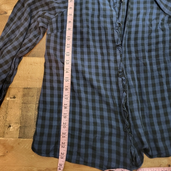 Medium Cabi Blue Black Gingham Plaid Button Up Blouse Shirt - Picture 5 of 6
